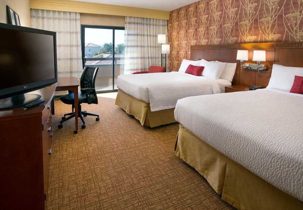 Courtyard By Marriott Phoenix Airport Exteriér fotografie