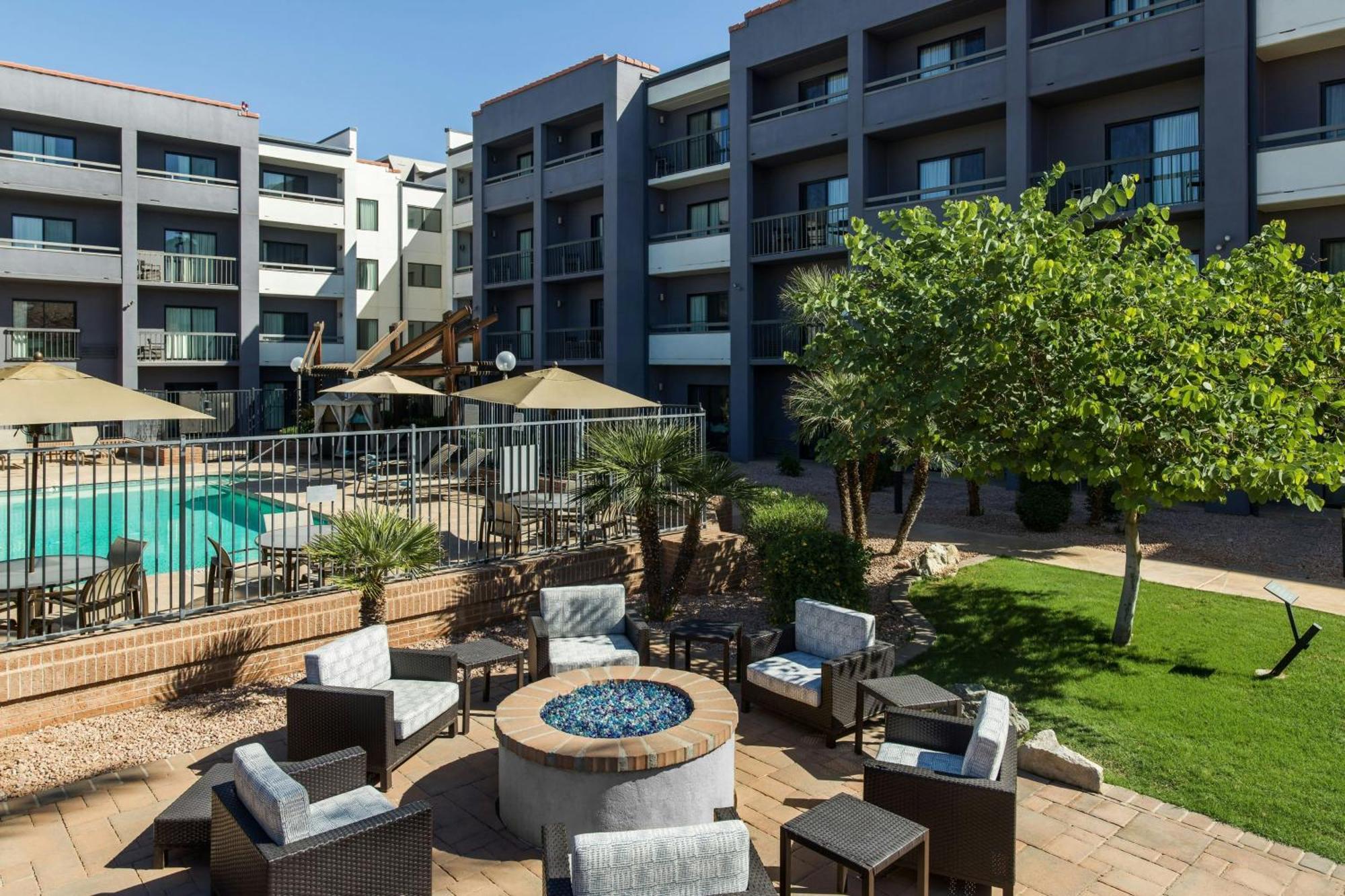 Courtyard By Marriott Phoenix Airport Exteriér fotografie
